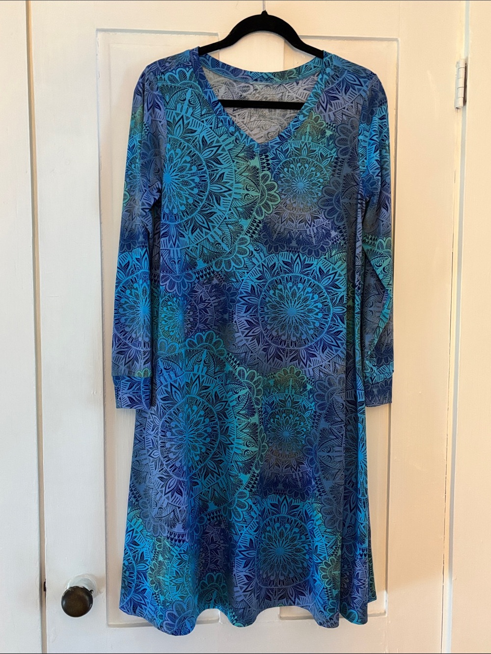 Blue Medallion V-Neck Long Sleeve Dress